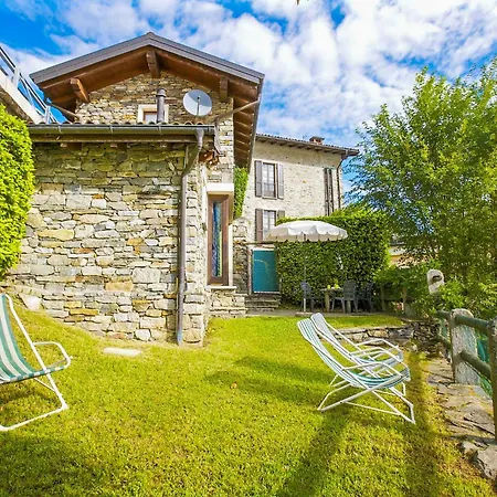 Casa La Terrazza Uno C Nyaraló Cannobio